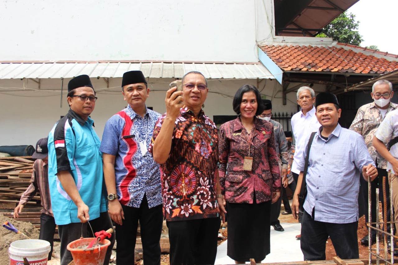 Renovasi Masjid At-Taqwa SMAN 24 Jakarta